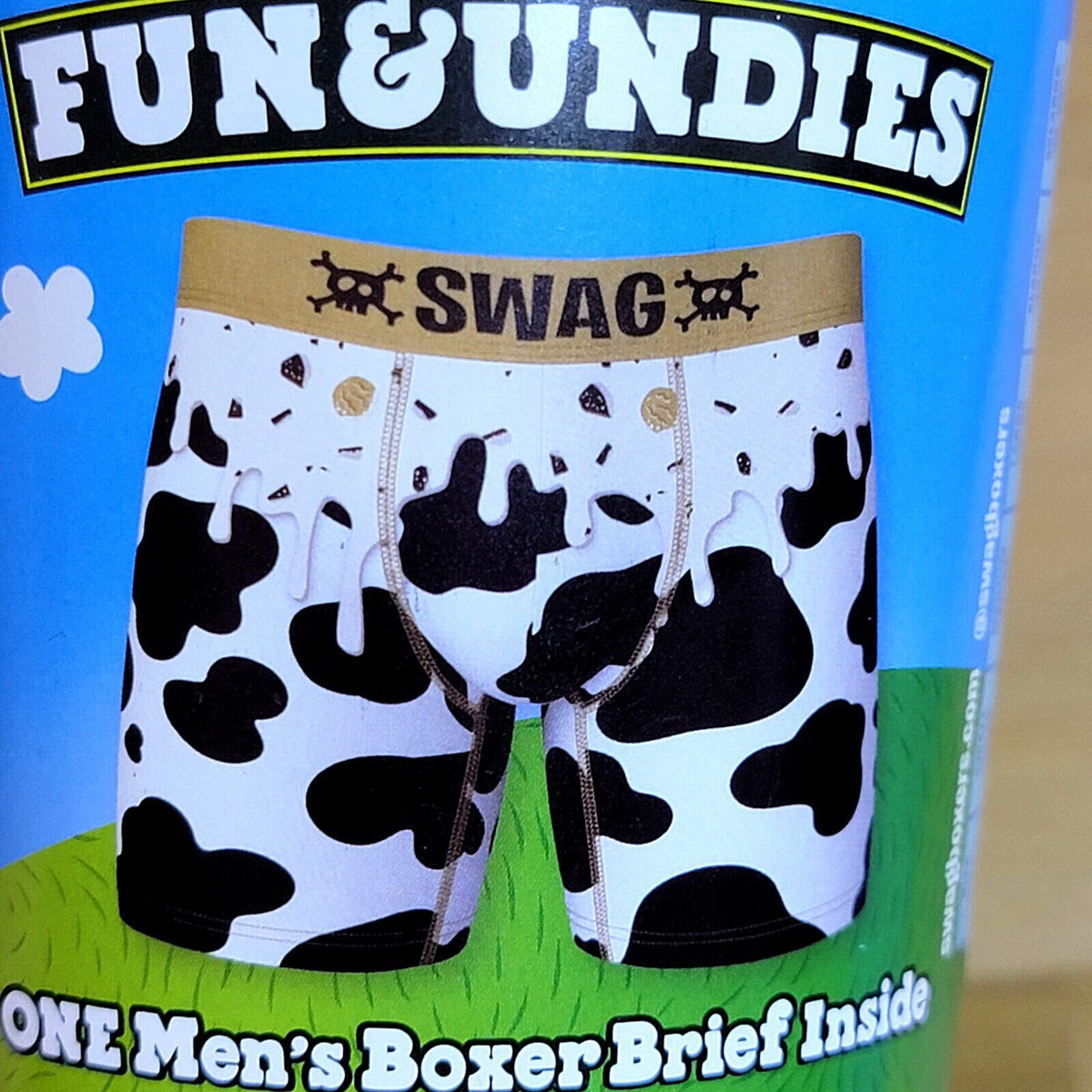 SWAG FUN AND UNDIES: Men’s Large (34-36) Black & White Boxer Briefs – New With Tags